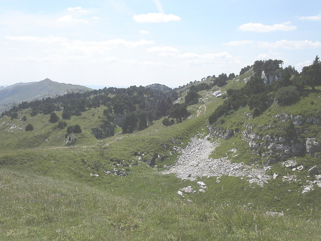 Parc naturel régional du Haut-Jura 1280px-Cr%C3%AAtdeLaNeige