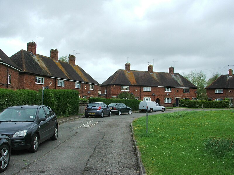 File:Crescent Cottages, Dunton Green - geograph.org.uk - 4466195.jpg