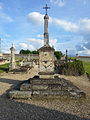 Croix de cimetière de Longuesse (soubassement)