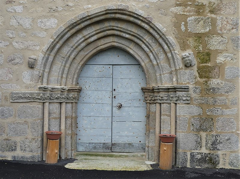 File:Croze église portail.jpg