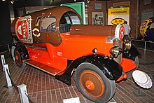 One of 5 of Worthington's Daimler beer bottle lorries used for promotional purposes during the 1920s Daimler 1924 TL30 Worthington Beer Bottle Lorry -exfordy.jpg