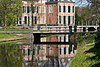 Kasteel Duivenvoorde: Brug over de vijver