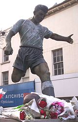 Duncan Edwards was a highly rated midfielder who died as a result of the Munich Air Disaster in 1958. DuncanEdwards1.jpg