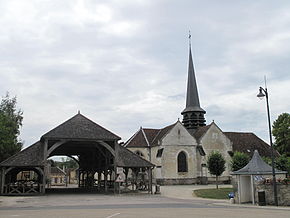 Eglise & halle de Lesmont.jpg