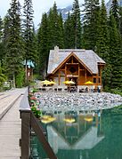 Emerald Lake 04.jpg