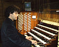 Erik Feller au grand orgue de Notre Dame de Paris 2008.jpg