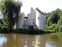 Château de La Chasse nella foresta di Montmorency, costruito nel XIII secolo dalla famiglia