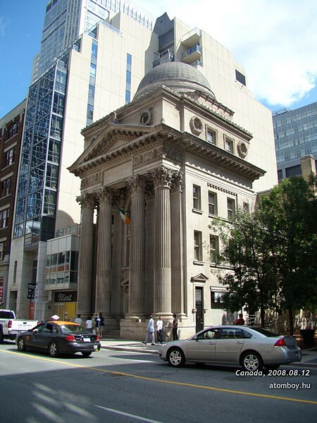 File:Former Toronto-Dominion Bank at 205 Yonge Street, Toronto - panoramio.jpg