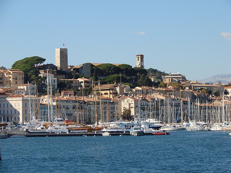 File:From the ferry to Ile Sainte Marguerite - panoramio - Alistair Cunningham.jpg