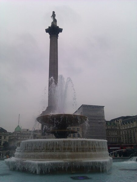 File:Frozen fountain and Nelson's Column, Trafalgar Square - geograph.org.uk - 2799187.jpg