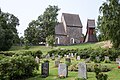 Gamla Uppsala temploma a temetője felől