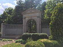 Gate to Flora Place from Grand Avenue Gate to Flora Place from Grand Avenue.jpg