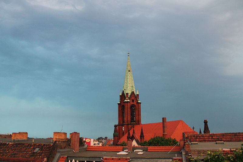 File:Gethsemanekirche Berlin (Rooftop).jpg