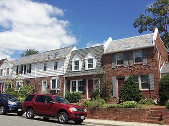 Glebewood Village Historic District 01.JPG