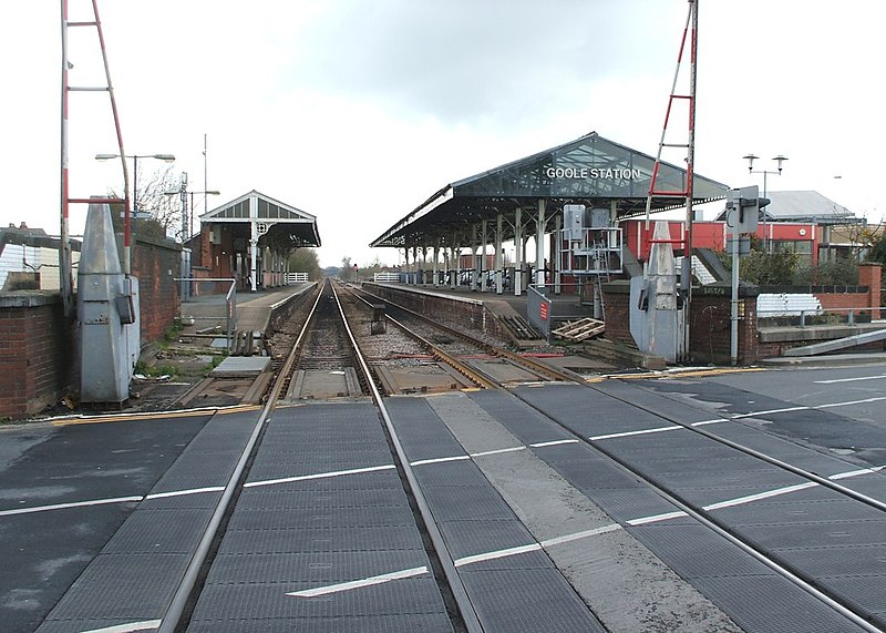 File:Goole railway station, Yorkshire - geograph.org.uk - 3259672.jpg