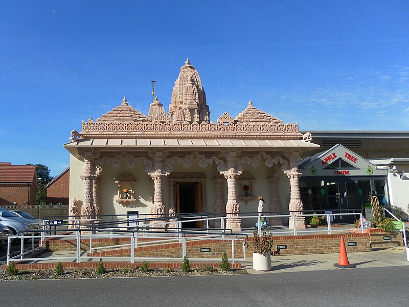 File:Gurjar Hindu Temple, Apple Tree Centre, Ifield, Crawley (October 2011) (4).jpg