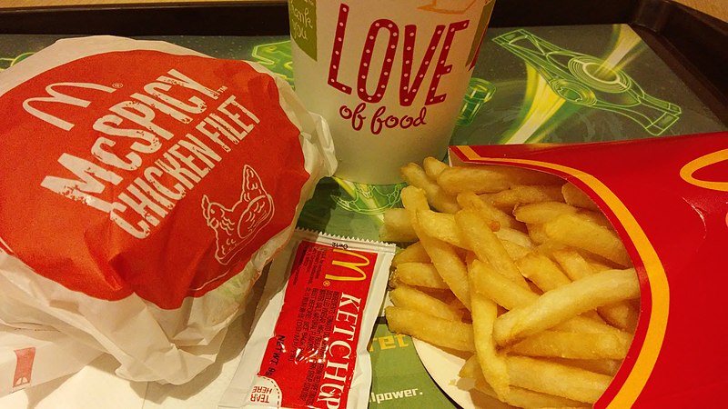 File:HK Kln Bay Telford Plaza McDonalds Restaurant McSPICY Chicken Filet French fries Nov-2014 Love mark sign n coke.jpg