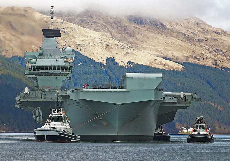 File:HMS Queen Elizabeth Leaving Glen Mallen MOD 45168223.jpg