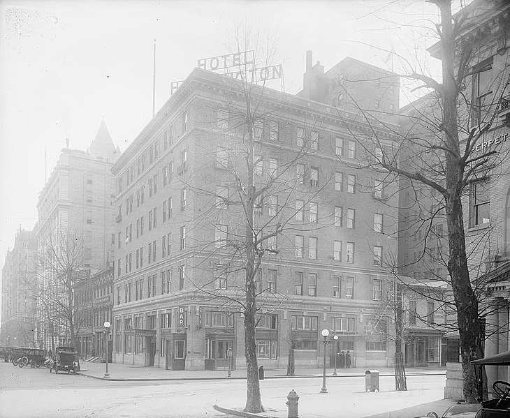 File:Harrington Hotel, Washington, D.C.32530v.jpg