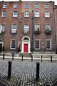 8th Earl's town house
5 Henrietta Street, Dublin Henrietta Street - Dublin 2800071378.jpg