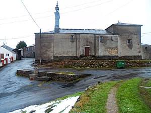 Igrexa de San Xoán, lateral 2, O Padrón, A Fonsagrada.jpg