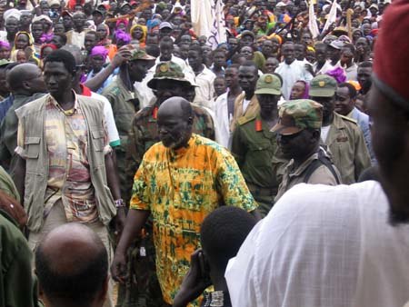 Politician John Garang (Dinka) amongst Nilotic supporters in South Sudan