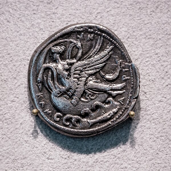 File:Kamarina - 415-405 BC - silver didrachm - head of Hipparis - Kamarina riding swan - Berlin MK AM 18206127.jpg