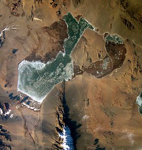 Хар-Ус-Нуур пăр айенче, НАСА астронавчĕсем 13.12.2002 ӳкернĕ (сылтăмра Хар-Нуур кӳллен фрагменчĕ курăнать)
