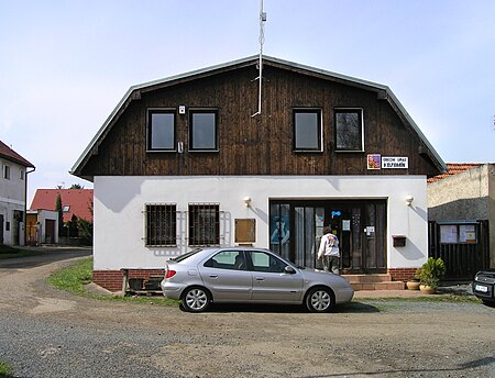 Kozomín, municipal office