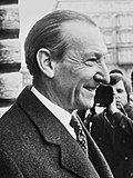 Kurt Waldheim 1971b.jpg