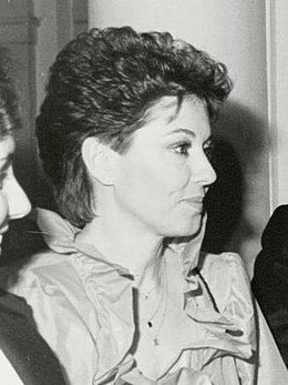 La actriz Monica Randall durante una recepción ofrecida en el Palacio de la Moncloa (1983).jpg
