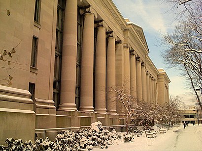 How to get to Harvard Law School Library with public transit - About the place