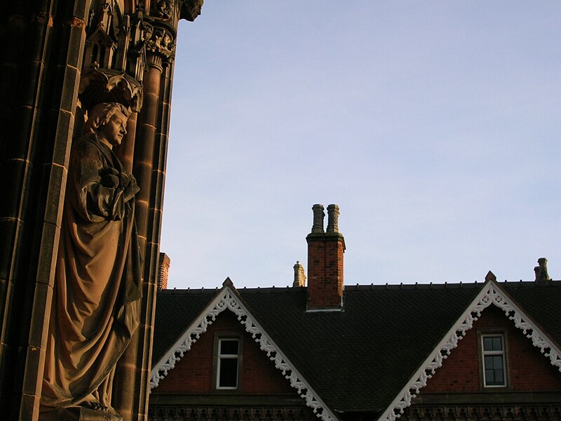 File:Lichfield cathedral, angel.jpg