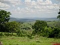 Thumbnail for File:Lindas vistas na Rodovia vicinal Miguel Tolói, estrada que liga Serrana a Brodowski. Ao fundo o vale do Ribeirão da Pratinha e as montanhas de Altinópolis. - panoramio.jpg