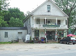 Универсальный магазин Mansfield, Mansfield CT.jpg