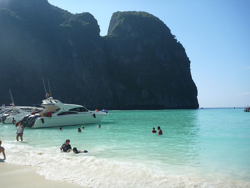 File:Maya Bay (4297182180).jpg