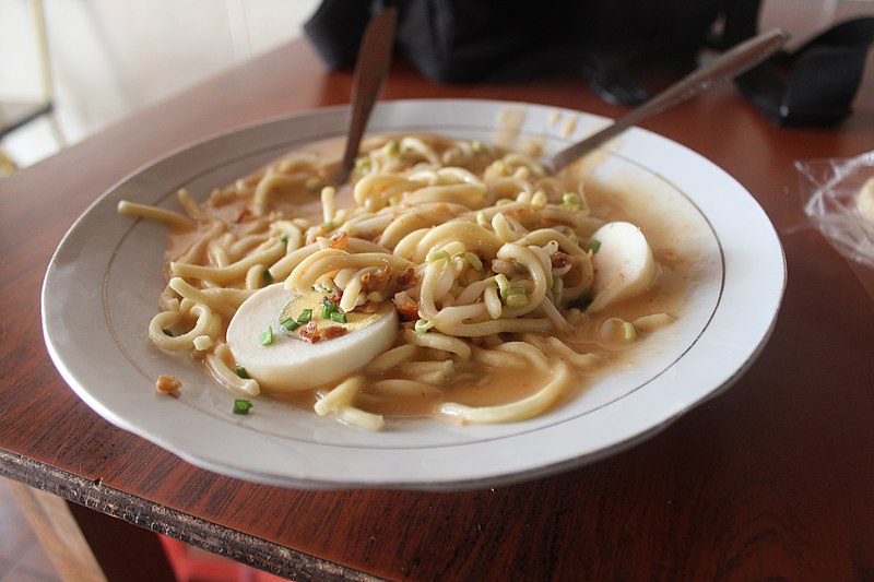 File:Mie Celor Palembang.jpg