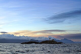 <span class="mw-page-title-main">Moholmen Lighthouse</span> Lighthouse