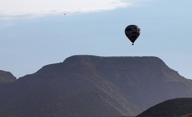 File:NA Twy Baloon.JPG