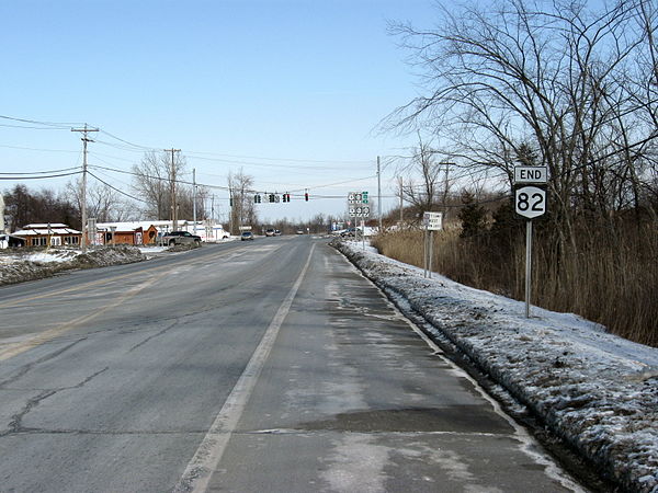 NY 82's northern terminus at US 9, NY 23 and NY 9H in Bell Pond.