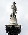 Skulptuen av Nelson på toppen av søylen