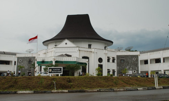 Nias Regent office building in Gunungsitoli. The city was once part of the Nias Regency until 2008. Nias Regent office.png