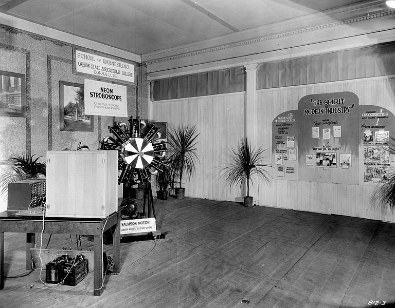 File:OAC School of Engineering display, circa 1925 (5858457058).jpg
