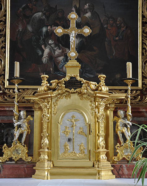 File:Obereschach Pfarrkirche Hochaltar Tabernakel.jpg