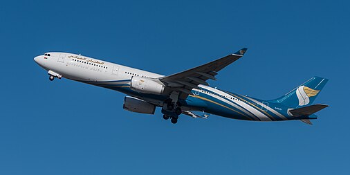 English: Oman Air Airbus A330-343 (reg. A4O-DI, msn 1582) at Munich Airport (IATA: MUC; ICAO: EDDM). Deutsch: Oman Air Airbus A330-343 (Reg. A4O-DI, msn 1582) auf dem Flughafen München (IATA: MUC; ICAO: EDDM).