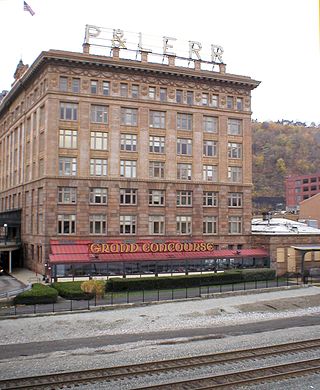 <span class="mw-page-title-main">Station Square</span> Shopping mall in South Shore, Pittsburgh