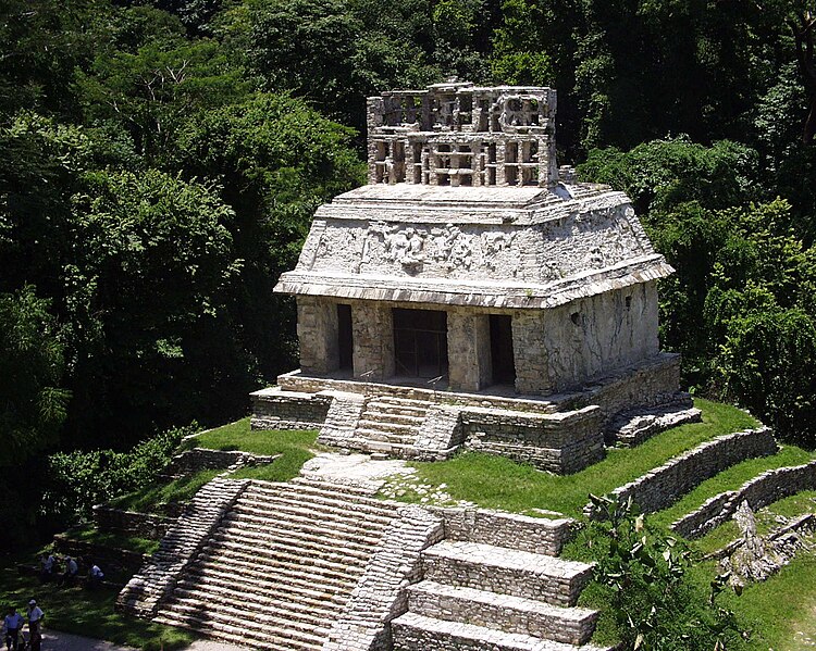 File:Palenque - Las Cruces - Templo del Sol.JPG