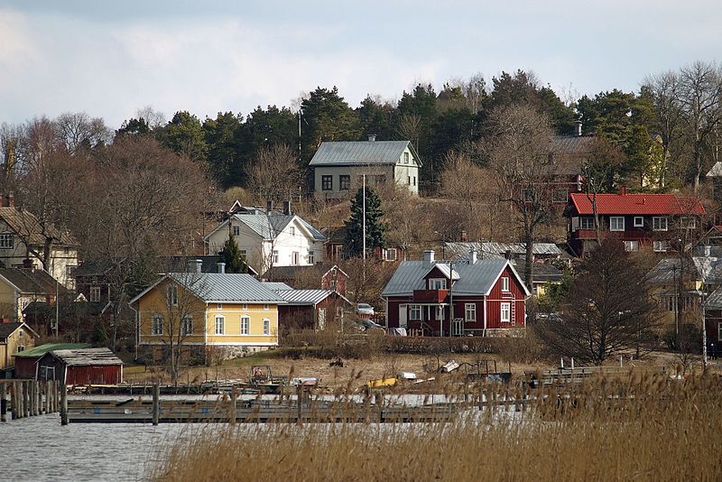 File:Pikisaari from Jänessaari.jpg