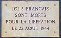 Plaque aux nos 69-71 rendant hommage à trois Français morts pour la libération de Paris, le 22 août 1944.