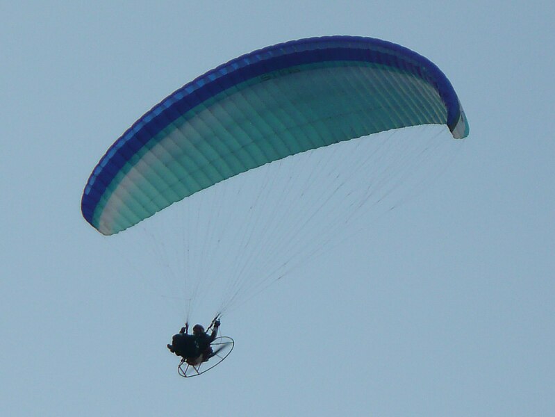 File:Powered paragliding 1450547.jpg